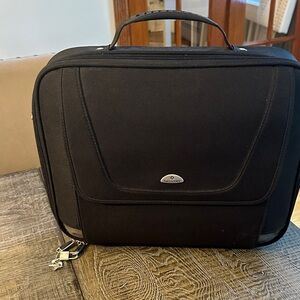 Samsonite Classic Black Briefcase